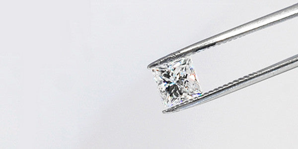 How to Buy a Diamond: Guide to the 4C's